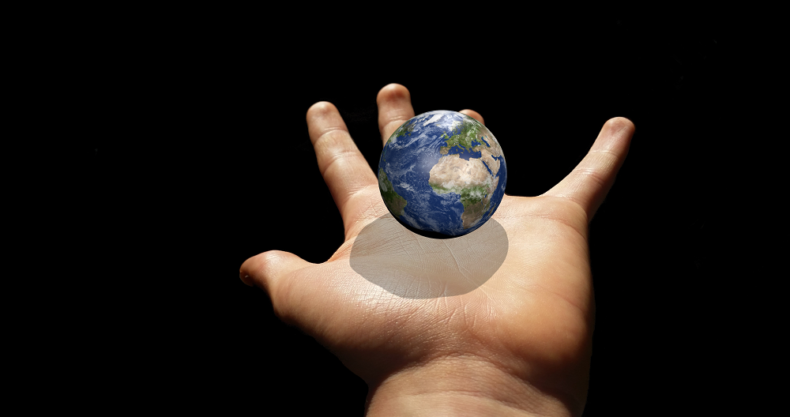 手、地球